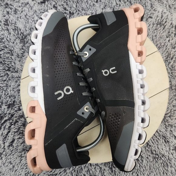 On Cloud Running Cloudflow Training Shoes Sneakers Pink Rose Women’s Size 9 - Picture 5 of 9